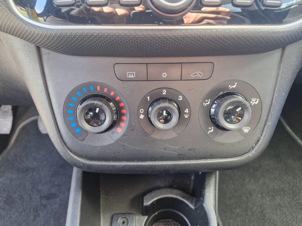 43901755-16.jpg