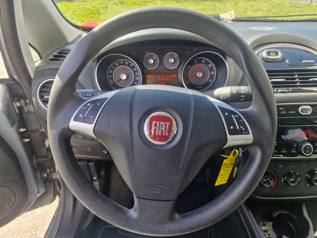 43901755-8.jpg