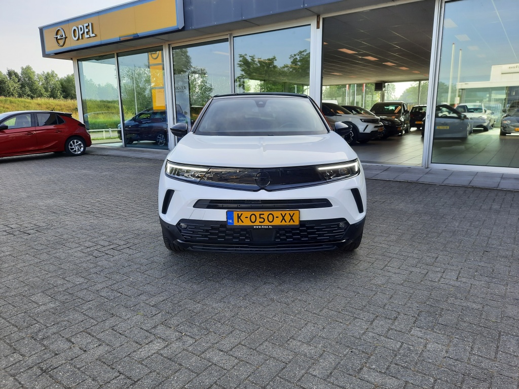 45773921-2.jpg
