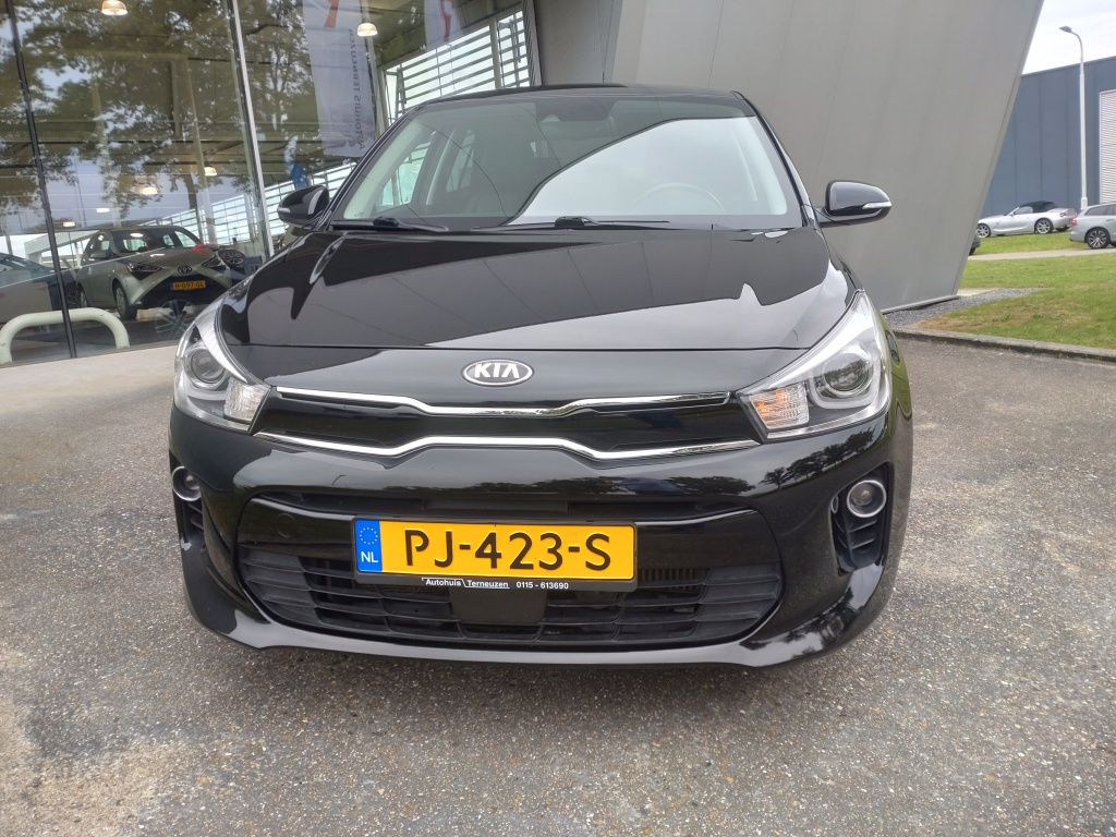 48087498-1.jpg