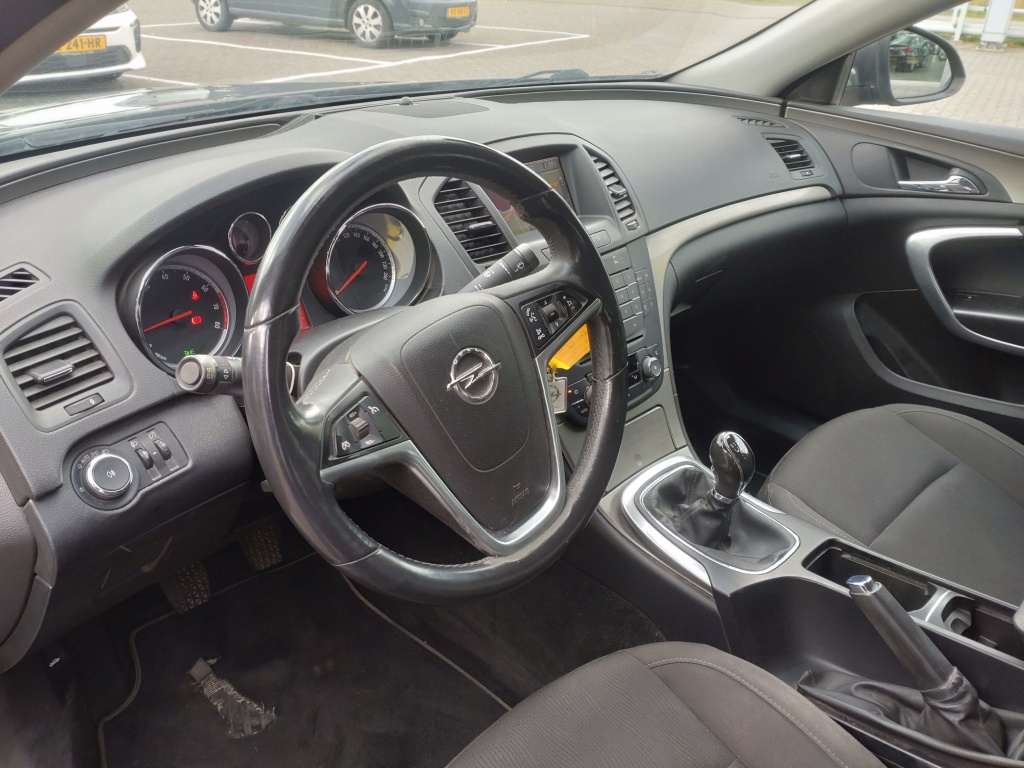 48398451-4.jpg