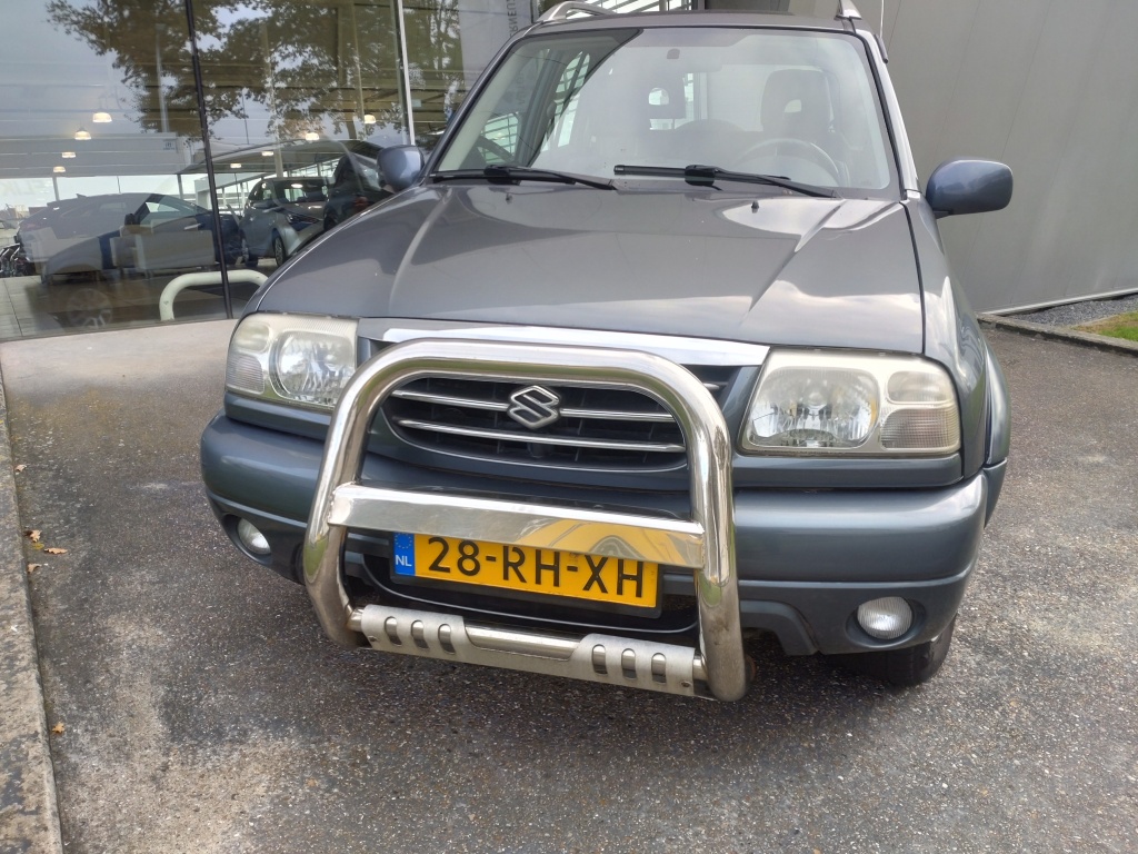 48446773-1.jpg