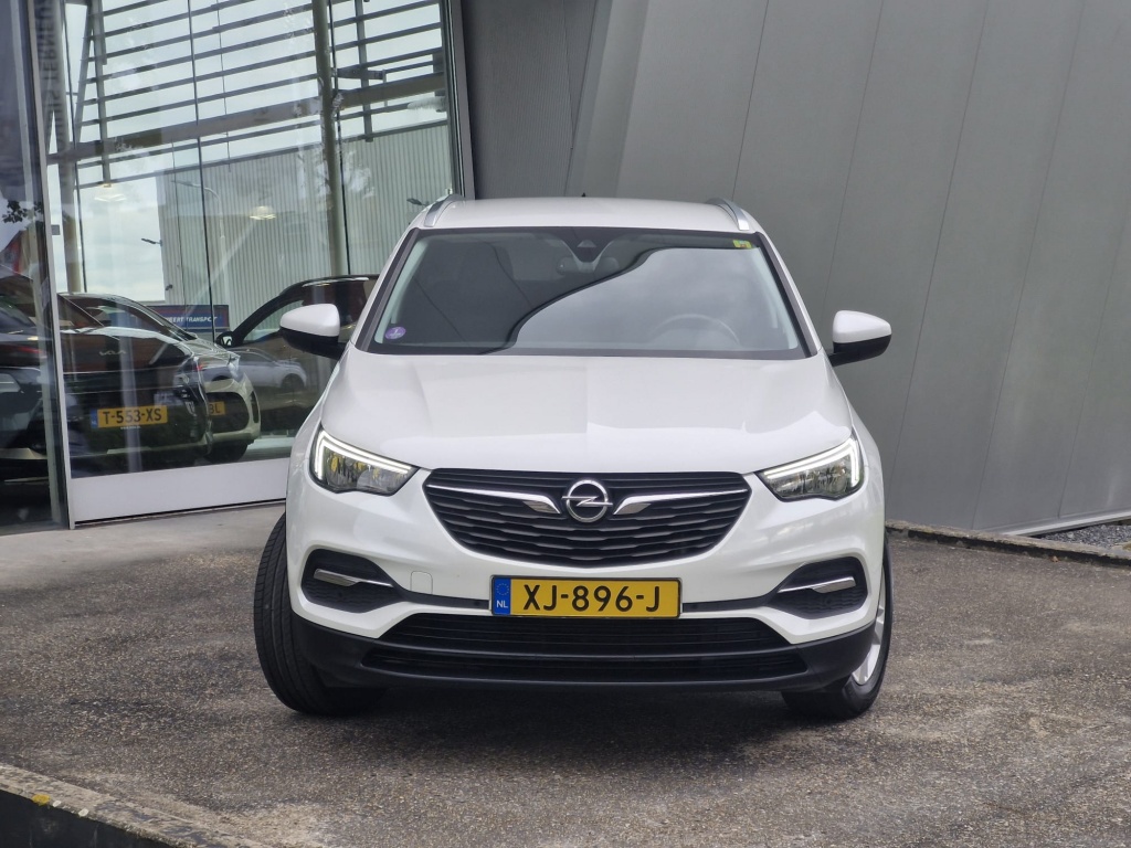 48580186-1.jpg