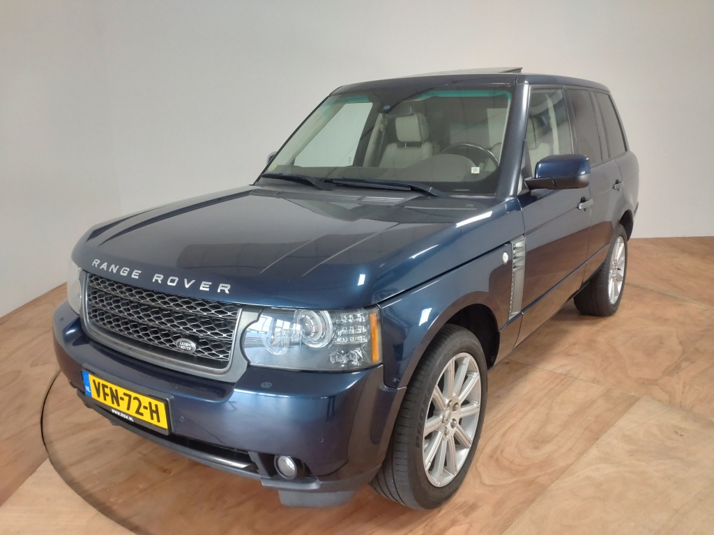 49563509-2.jpg