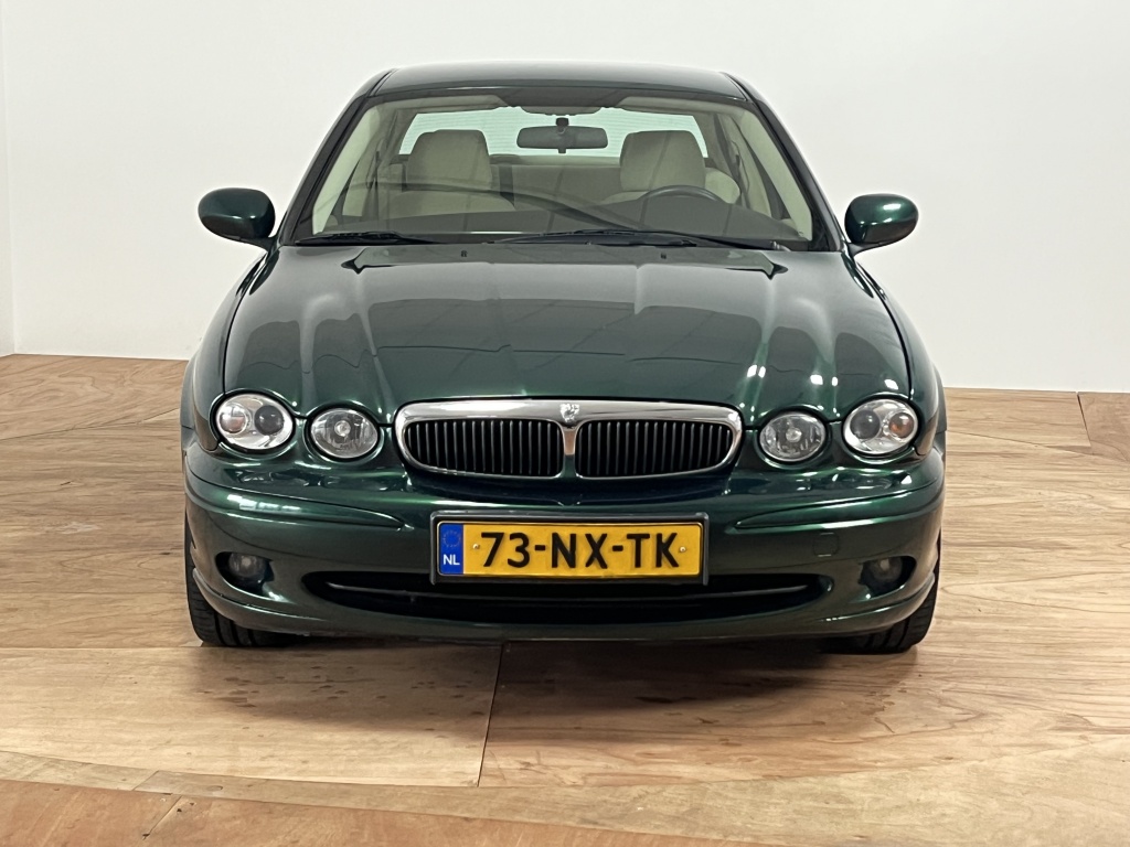 50113622-2.jpg