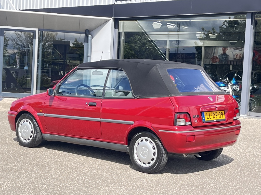 53368937-4.jpg